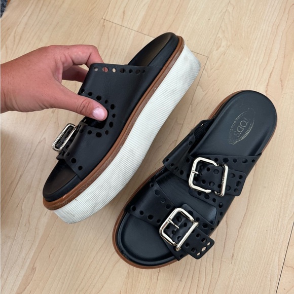 TOD’S Black Leather Sandals with Buckles - Picture 5 of 5